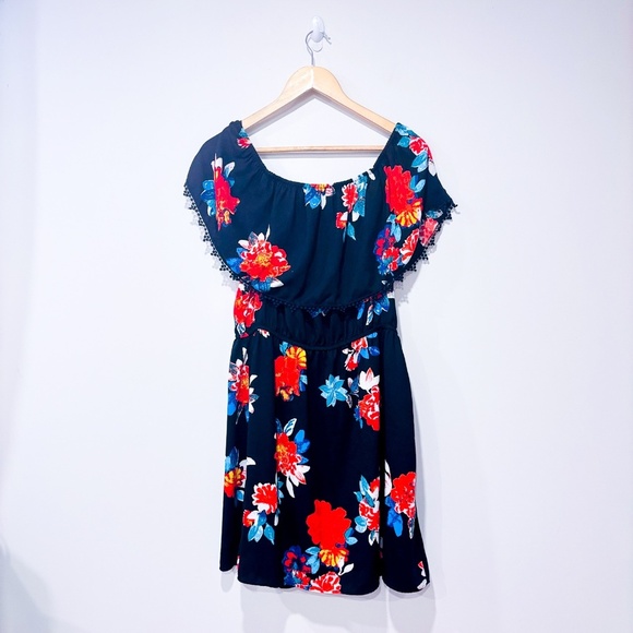 DESIGN LAB – Black floral off-the-shoulder dress | Large * - Picture 1 of 9